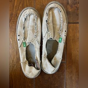 Sanuk Shoes